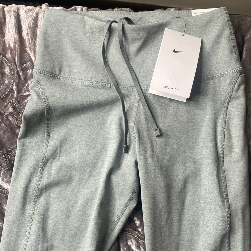 Nike Fast Dri-fit